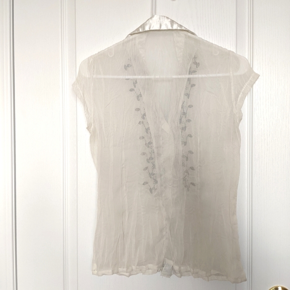 3/$15 Sheer off white vintage blouse with Black leaf Embroidery - Picture 4 of 8